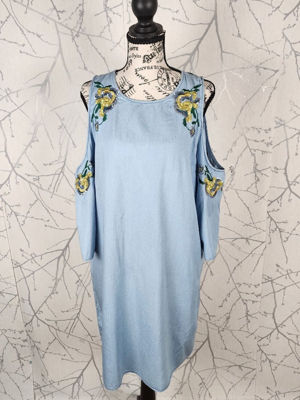 Esqualo Light Wash Chambray Tencel Sequin Floral Cold Shoulder Dress